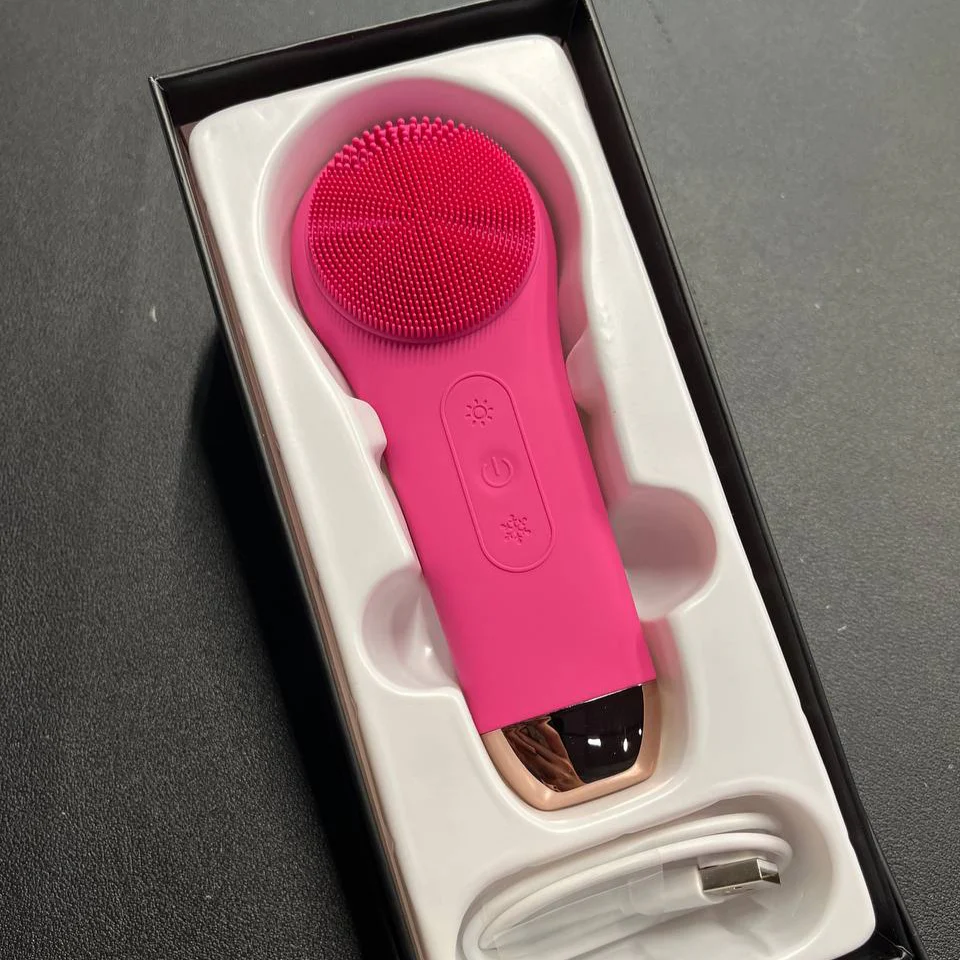 Heat & Cold Cleansing Brush - Image 5