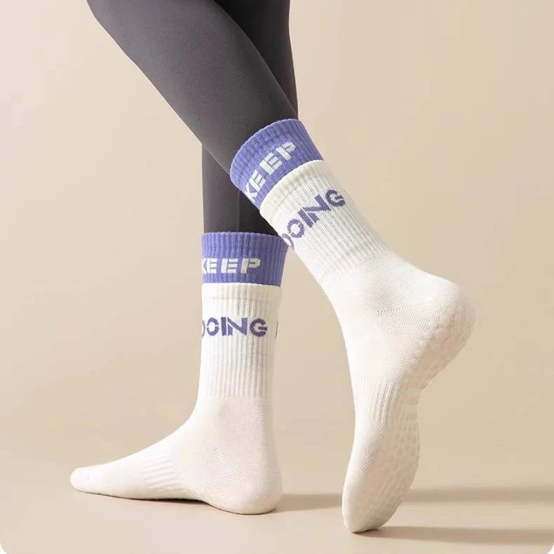 [M] Yoga Pilates Non-Slip Grip Sock for Women - Image 3